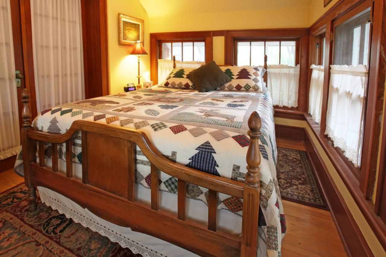 Robins Nest Bed & Breakfast Cody Exteriör bild